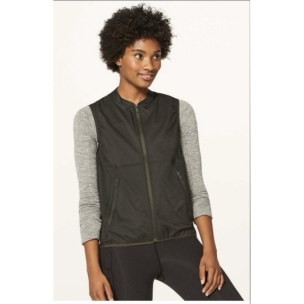 Lululemon Like The Wind Vest Forest Green Size 8 Full Zip Running Lightweight